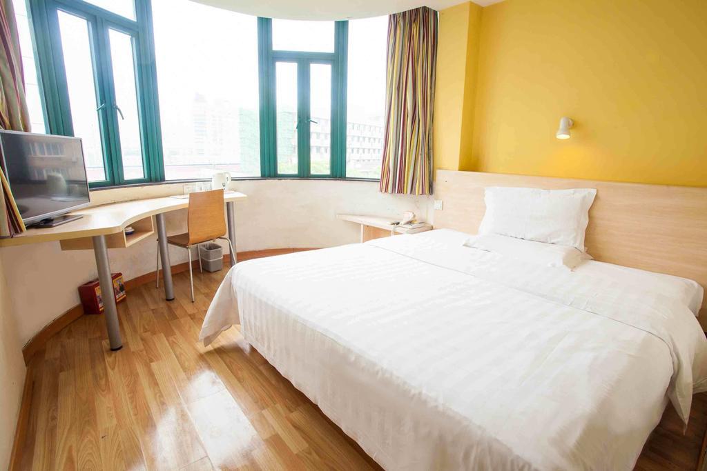 7Days Inn Shenzhen Long Hua Δωμάτιο φωτογραφία